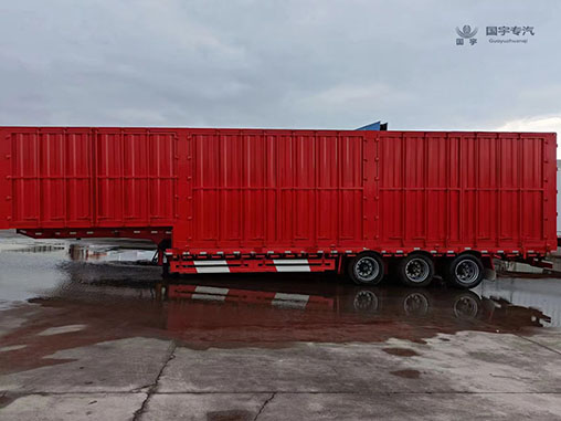 當您需要更大裝載空間時，選擇我們的大廂式半掛車！